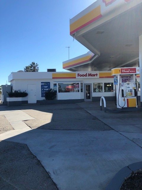 A Shell Food Mart convenience store.