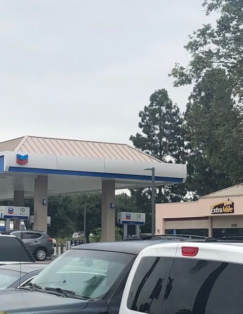 A Chevron gas station with an Extra Mile convenience store.